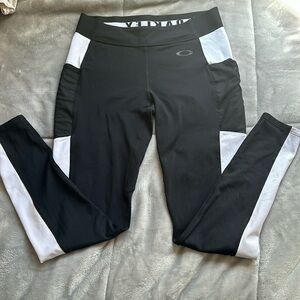 Oakley Leggings